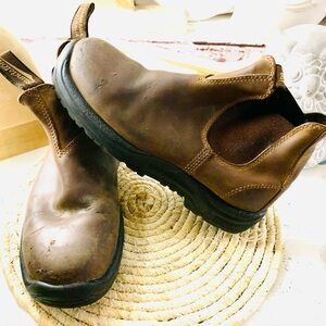 Blundstones steel toe boots